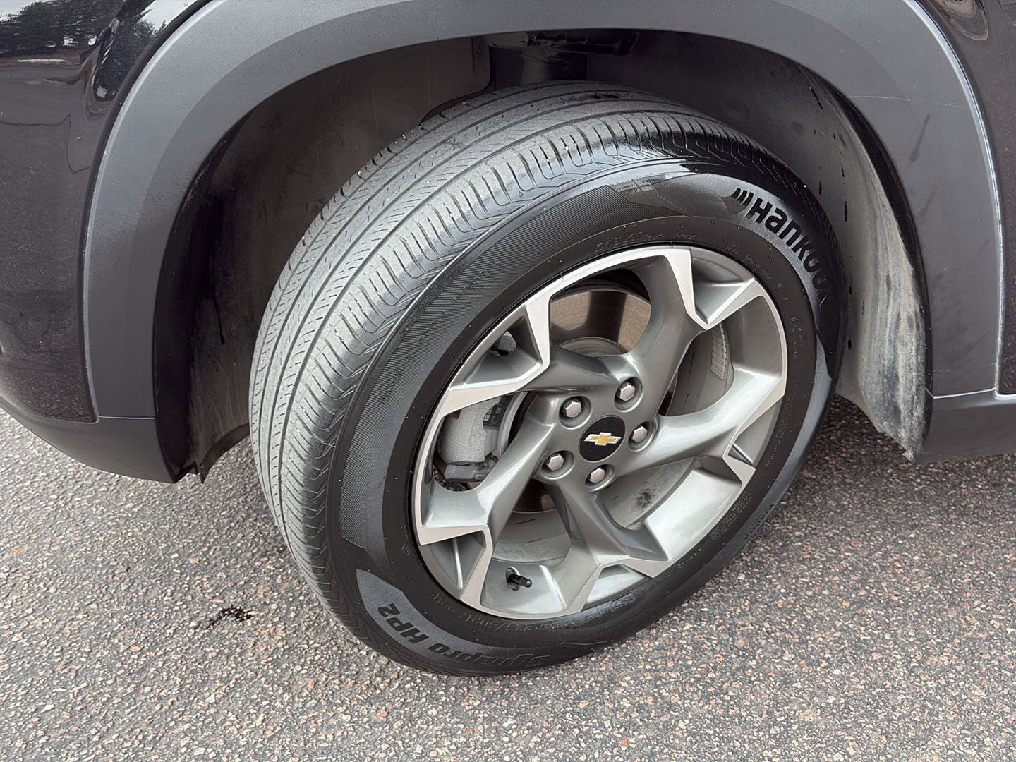 Used 2024 Chevrolet Trax LT w/ Driver Confidence Package image 8