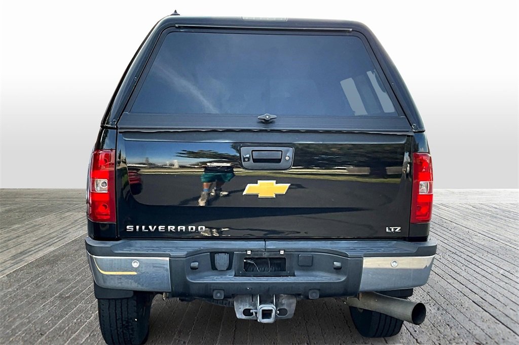 Used 2013 Chevrolet Silverado 3500 LTZ w/ LTZ Plus Package image 7