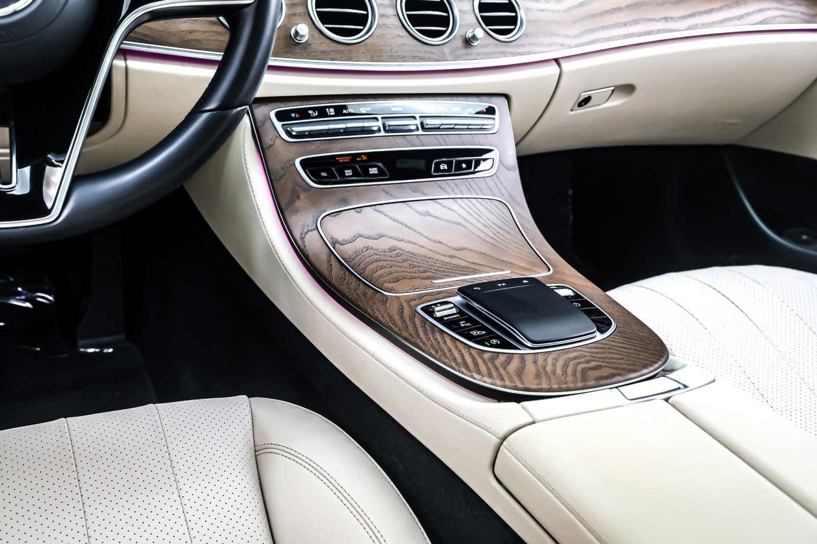 Used 2022 Mercedes-Benz E 350 Sedan w/ AMG Line Exterior image 7