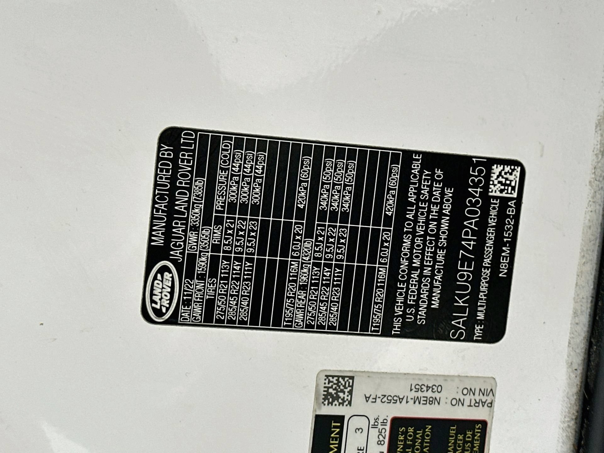 Used 2023 Land Rover Range Rover SV AWD/4WD image 36