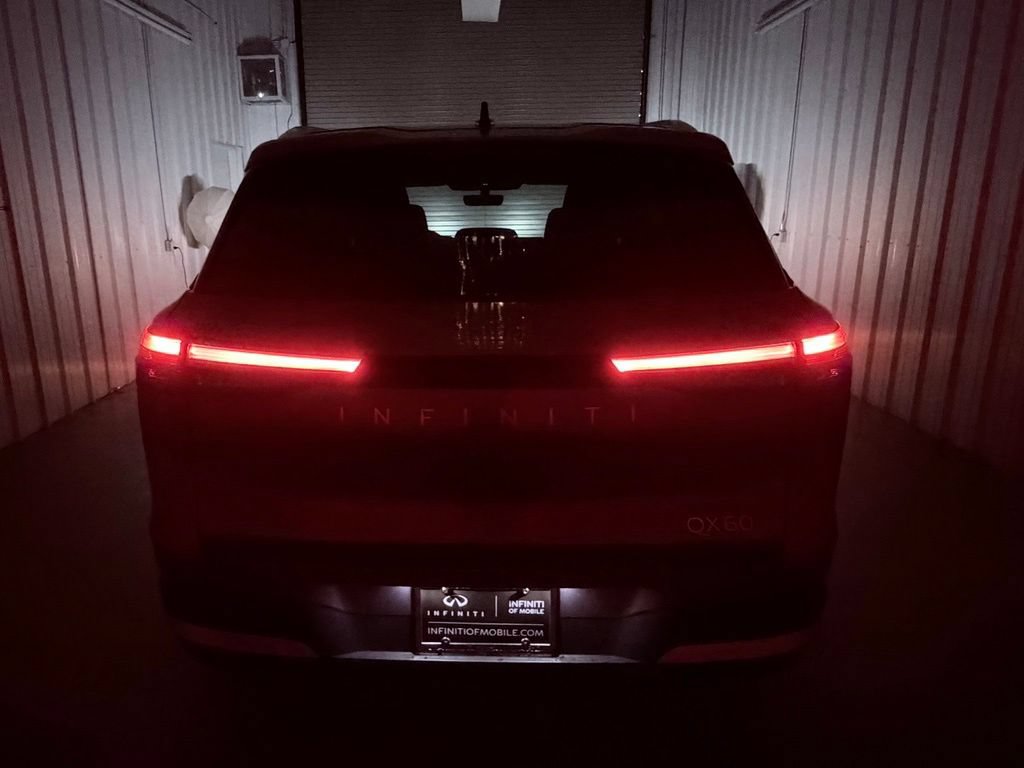 New 2027 INFINITI QX60 Luxe FWD image 9