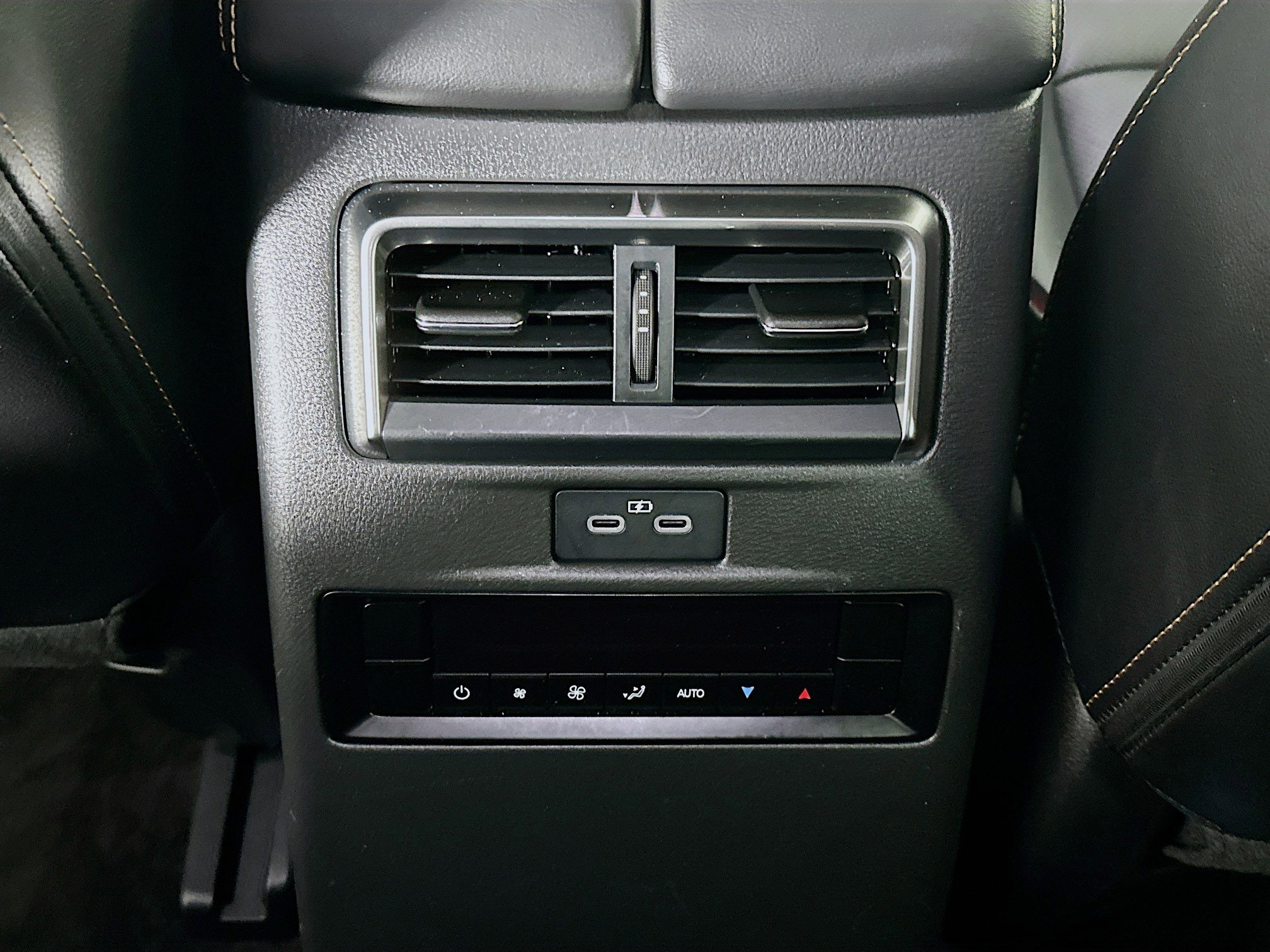 Used 2025 MAZDA CX-90 3.3 Turbo w/ Preferred Package image 29