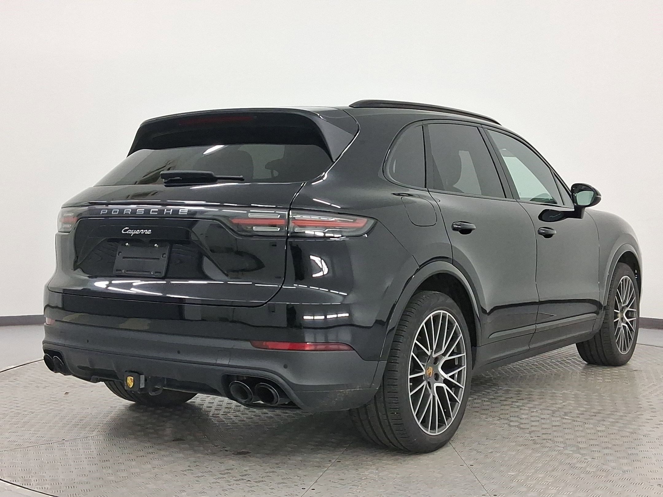 Used 2021 Porsche Cayenne image 7