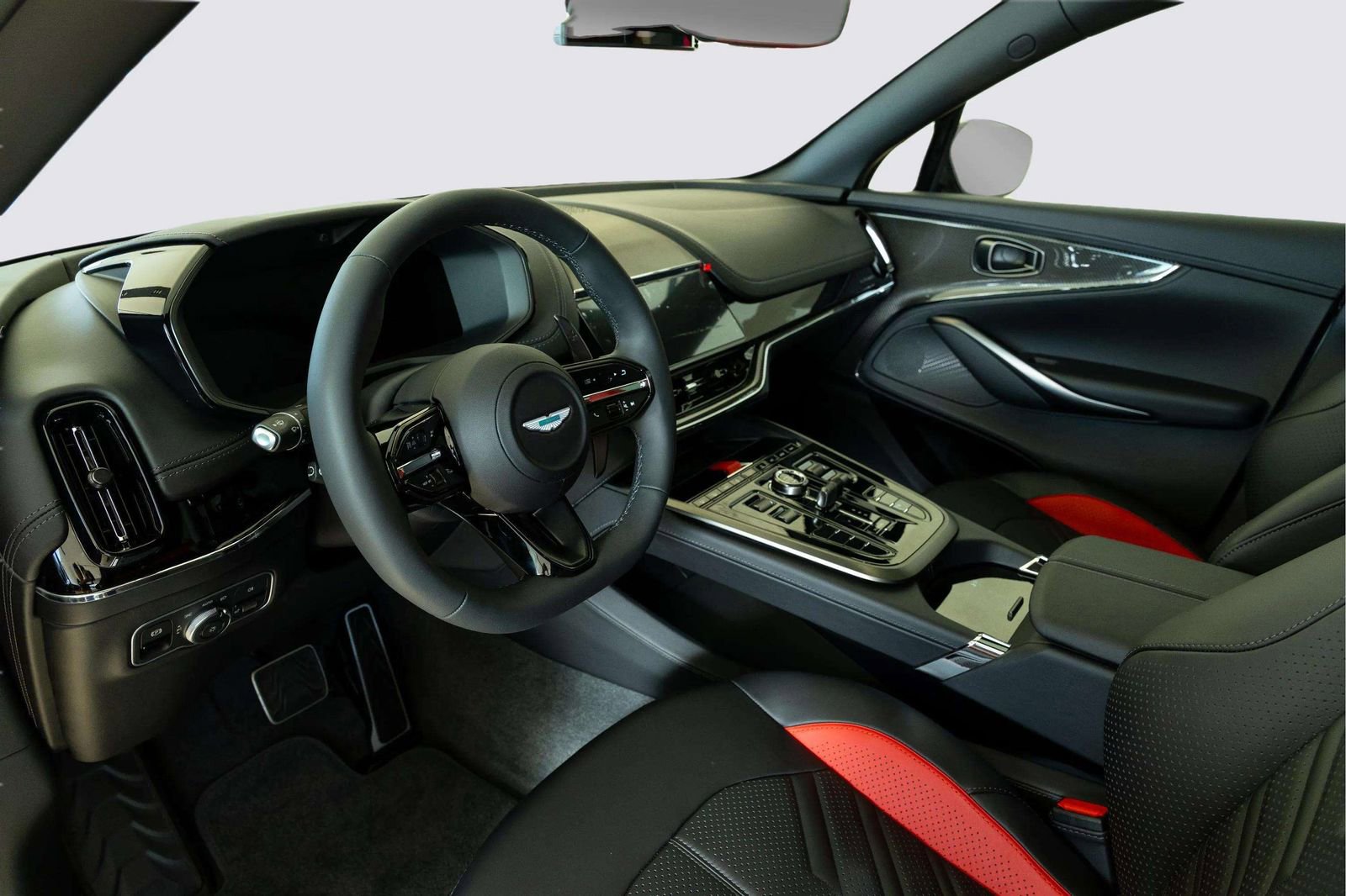 New 2026 Aston Martin DBX S image 27