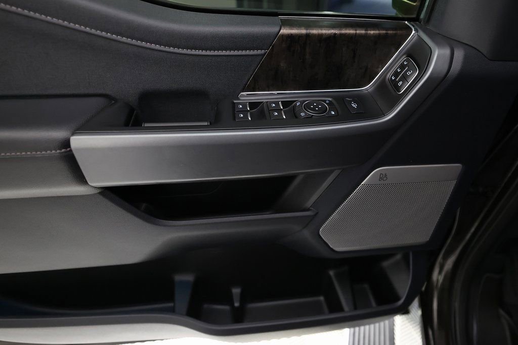 Used 2025 Ford F450 Lariat w/ Lariat Ultimate Package image 15