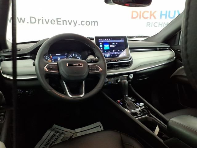 Used 2024 Jeep Compass Limited image 10