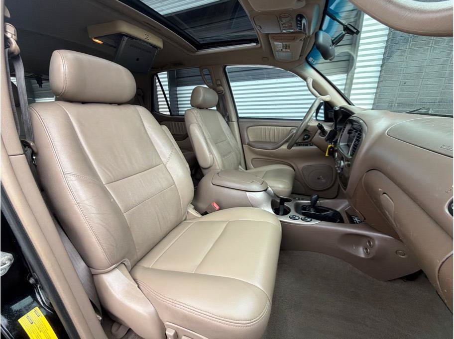 Used 2004 Toyota Sequoia Limited AWD/4WD image 19