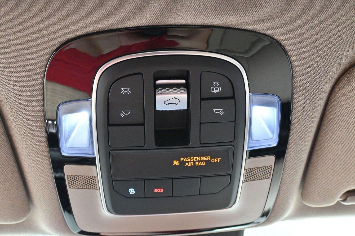 Used 2021 Hyundai Santa Fe Limited FWD image 30
