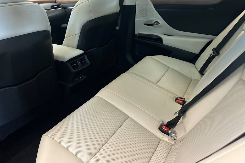 Certified 2025 Lexus ES 300h w/ Premium Package FWD image 12