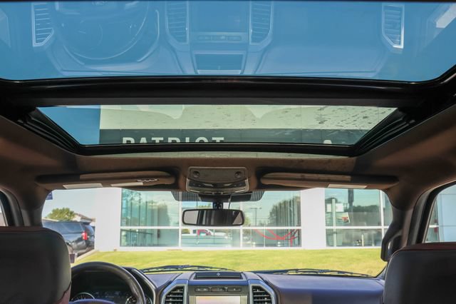 Used 2018 Ford F150 King Ranch w/ Equipment Group 601A Luxury AWD/4WD image 12