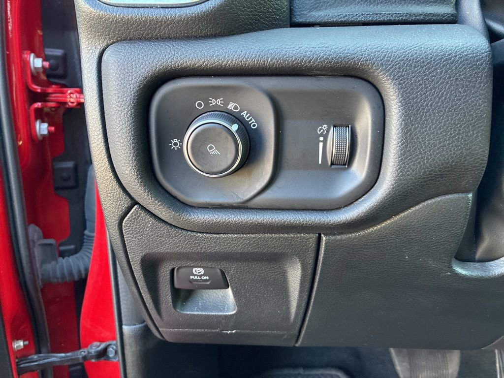 Used 2024 RAM 1500 Laramie image 13