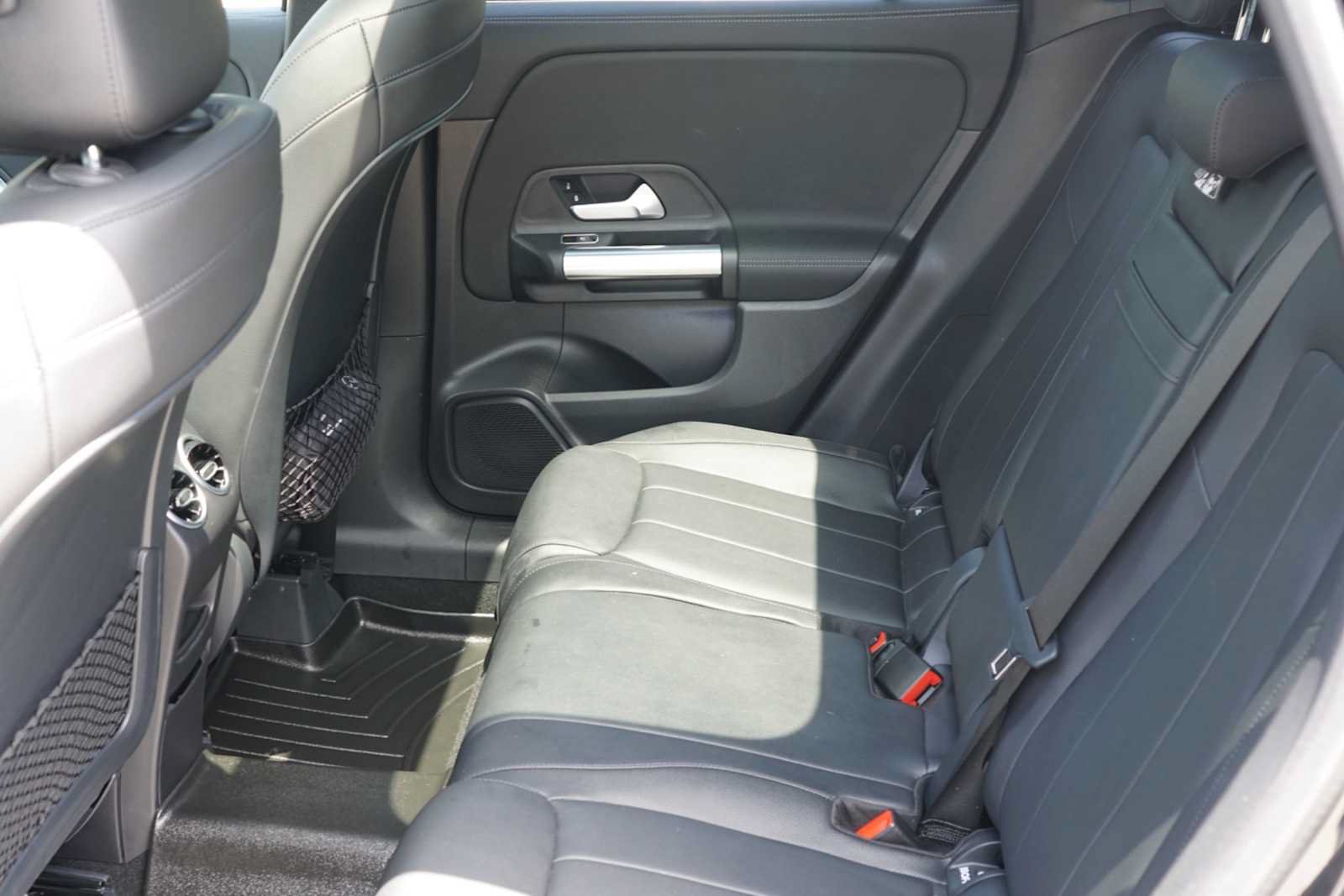 Used 2021 Mercedes-Benz GLA 250 4MATIC image 21