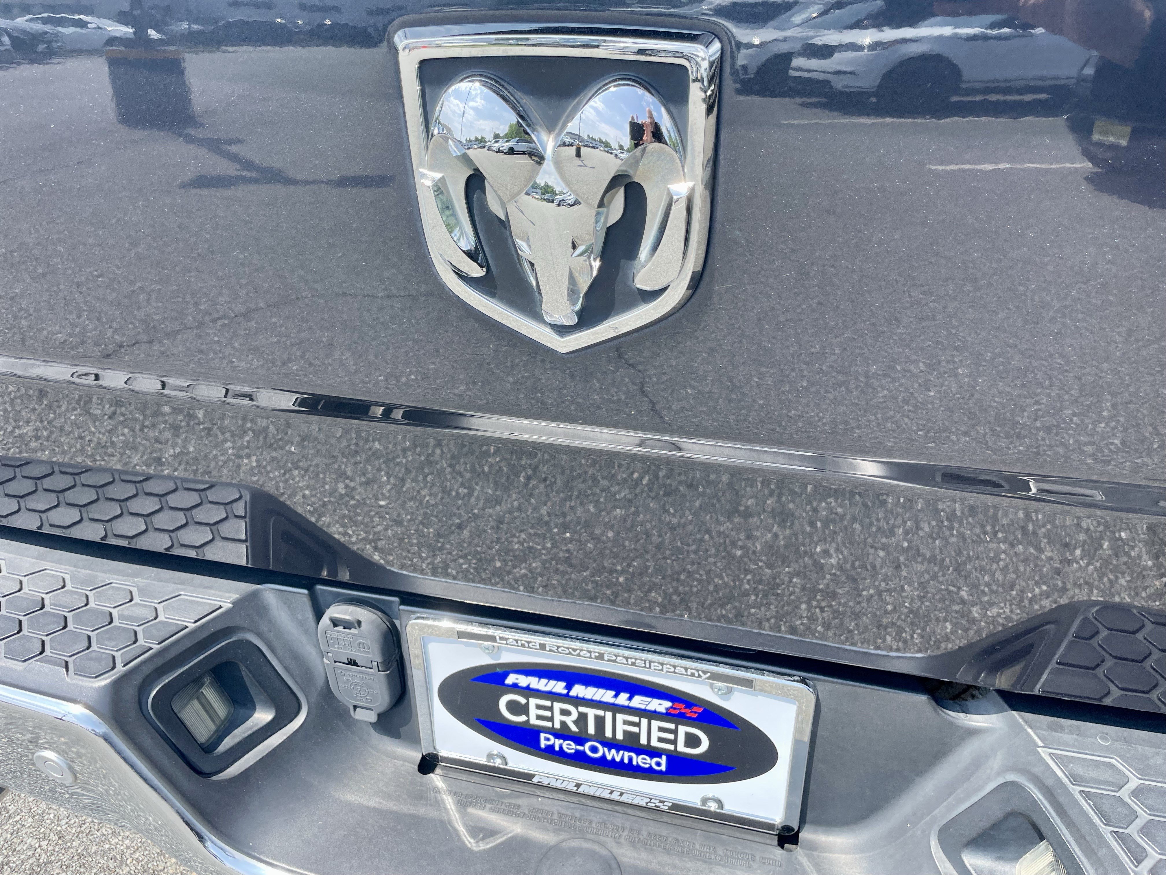 Used 2017 RAM 1500 Laramie w/ Convenience Group AWD/4WD image 40