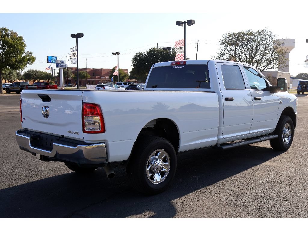 Used 2024 RAM 2500 Tradesman w/ Chrome Appearance Group AWD/4WD image 11