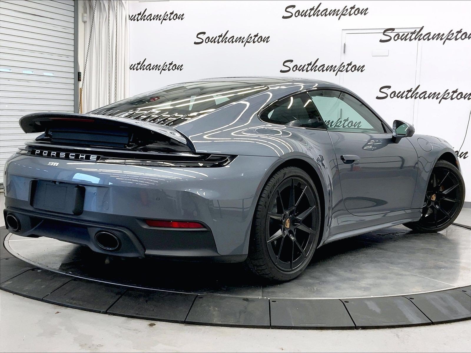 Certified 2026 Porsche 911 Carrera RWD image 7