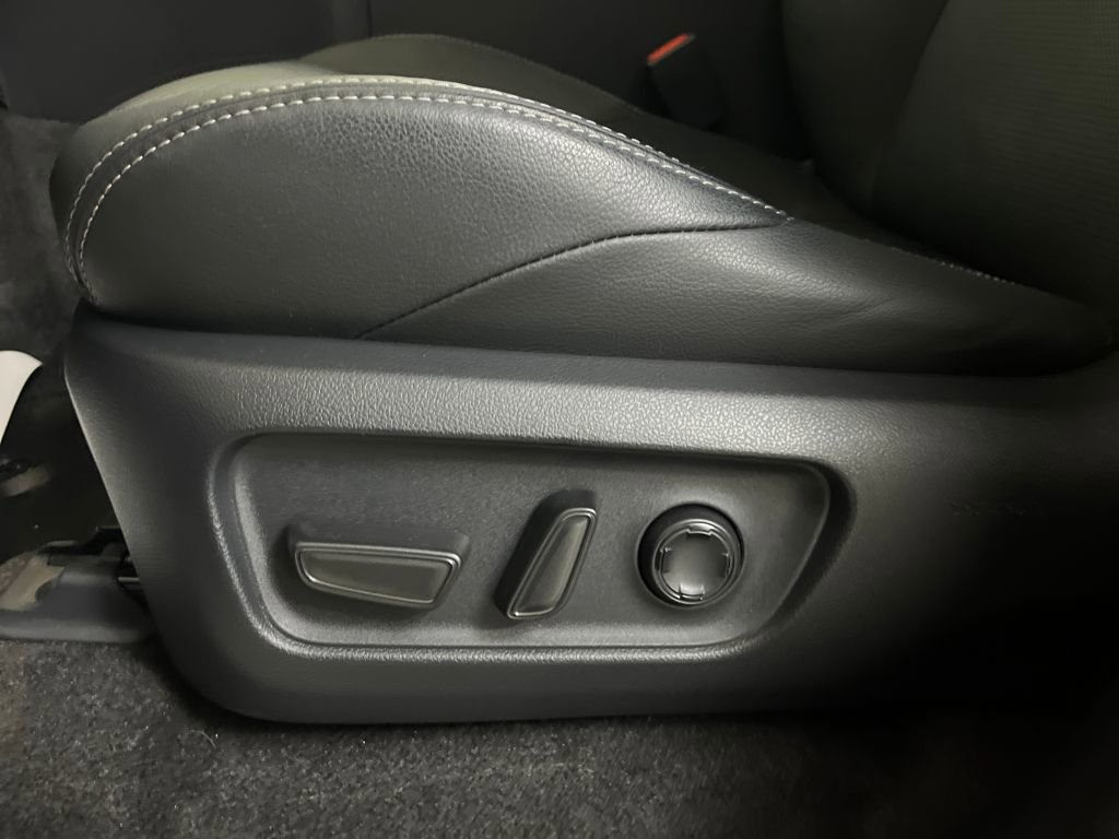 Used 2025 Toyota 4Runner Limited image 51