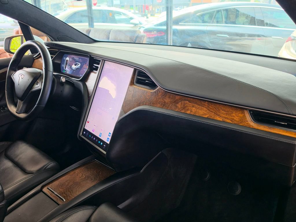 Used 2020 Tesla Model X Long Range AWD/4WD image 24