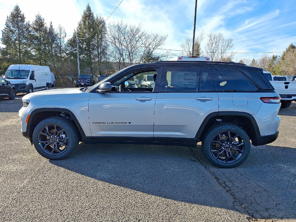 New 2025 Jeep Grand Cherokee Limited AWD/4WD image 5