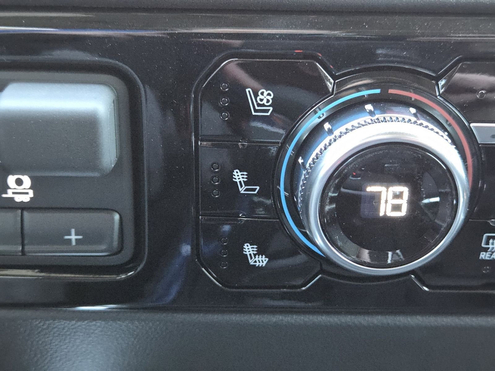 New 2026 GMC Sierra 1500 SLT w/ SLT Premium Package image 7