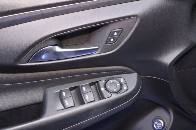 Certified 2025 Buick Envista Sport Touring w/ Convenience II Package FWD image 13
