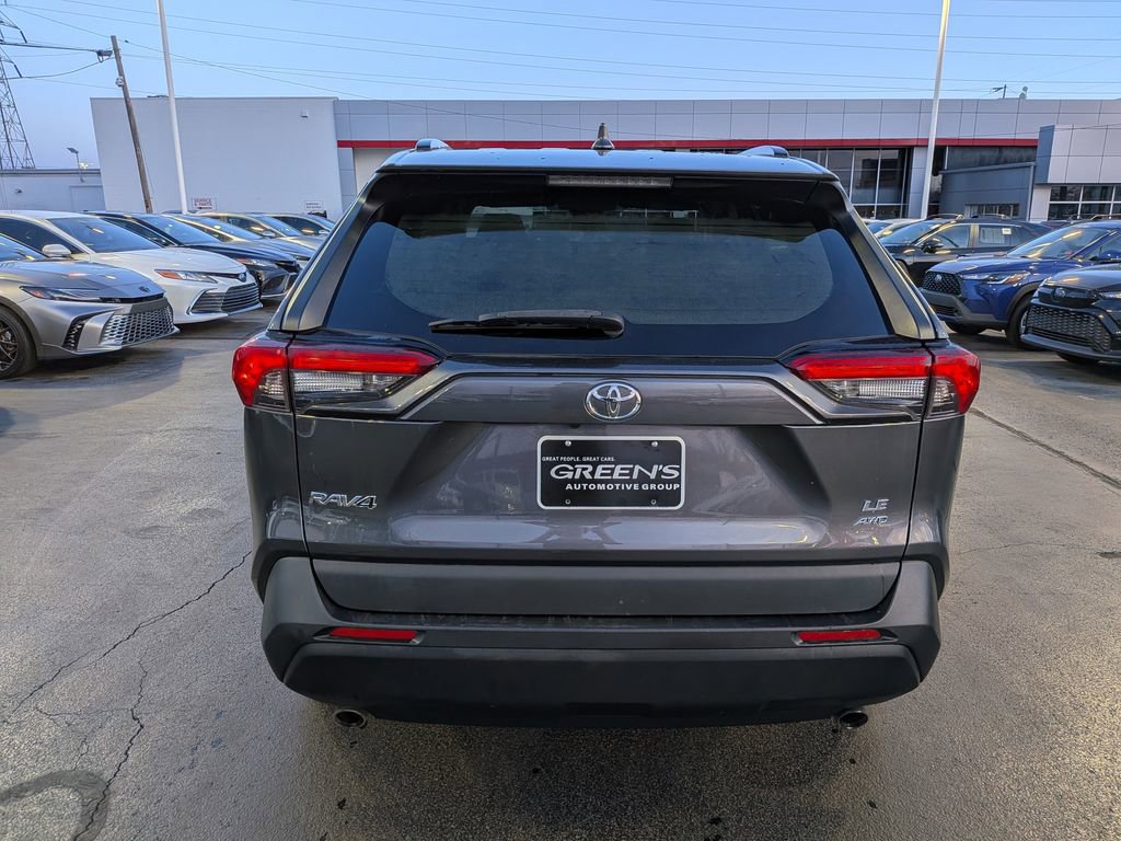 Used 2019 Toyota RAV4 LE w/ All Weather Liner Package image 6