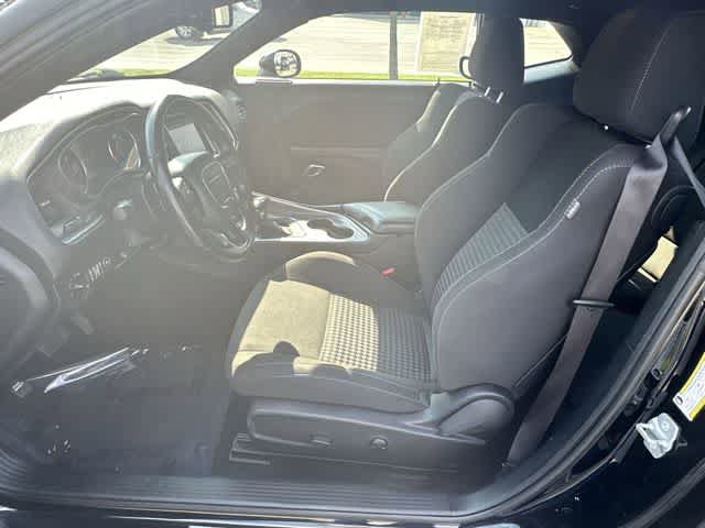 Used 2022 Dodge Challenger GT RWD image 30