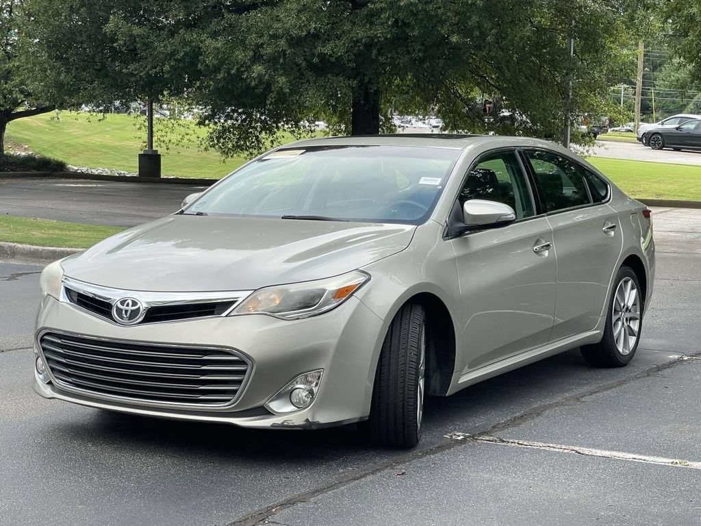 Used 2014 Toyota Avalon XLE Touring FWD image 5