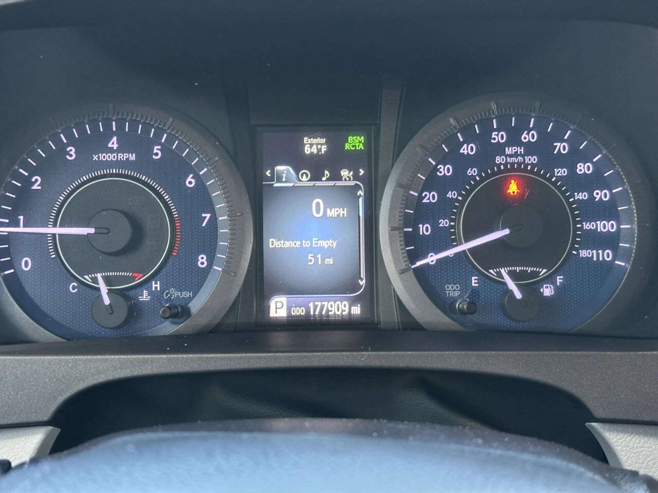 Used 2020 Toyota Sienna XLE w/ XLE Navigation Package FWD image 30