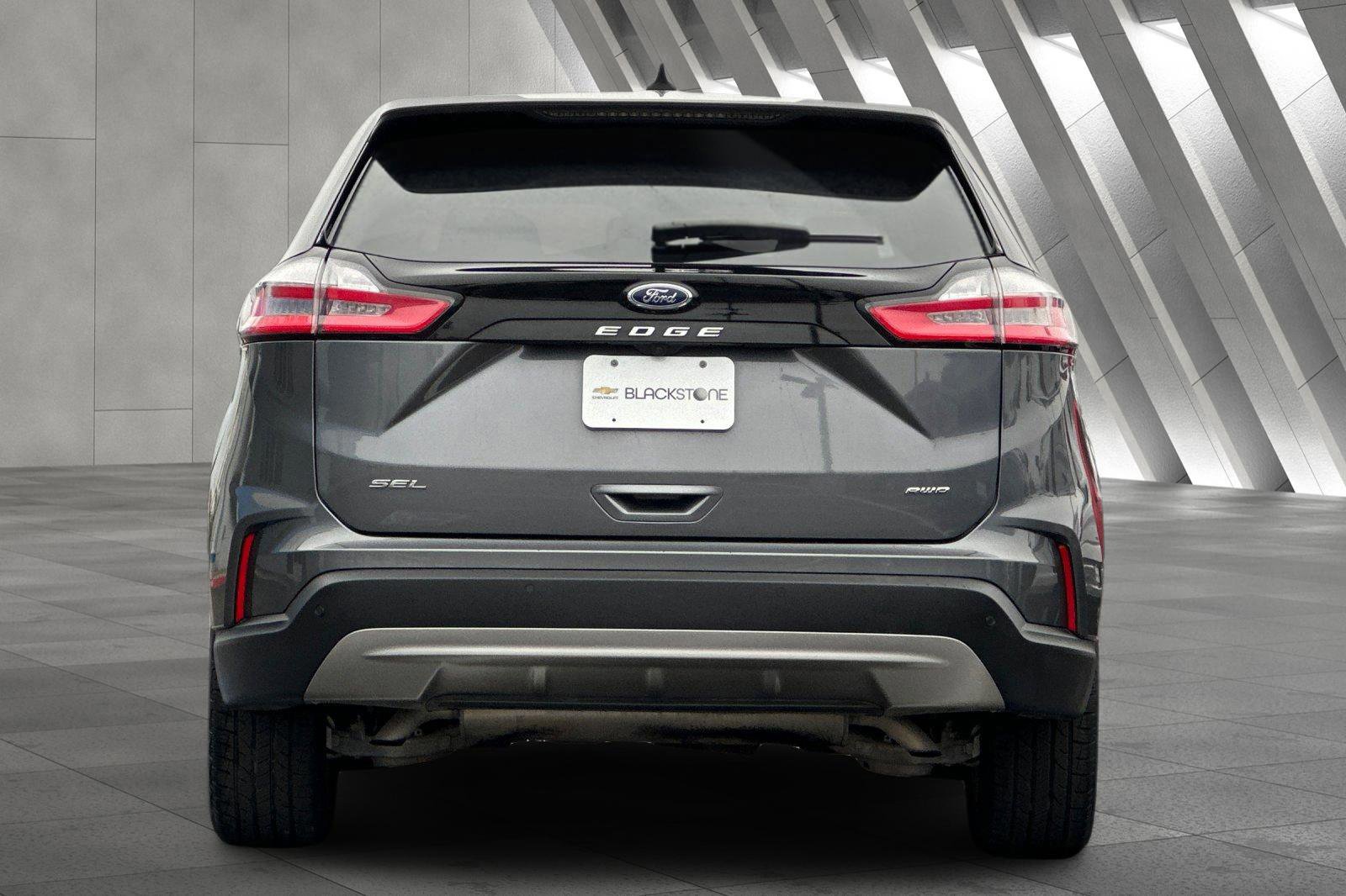 Used 2024 Ford Edge SEL image 5