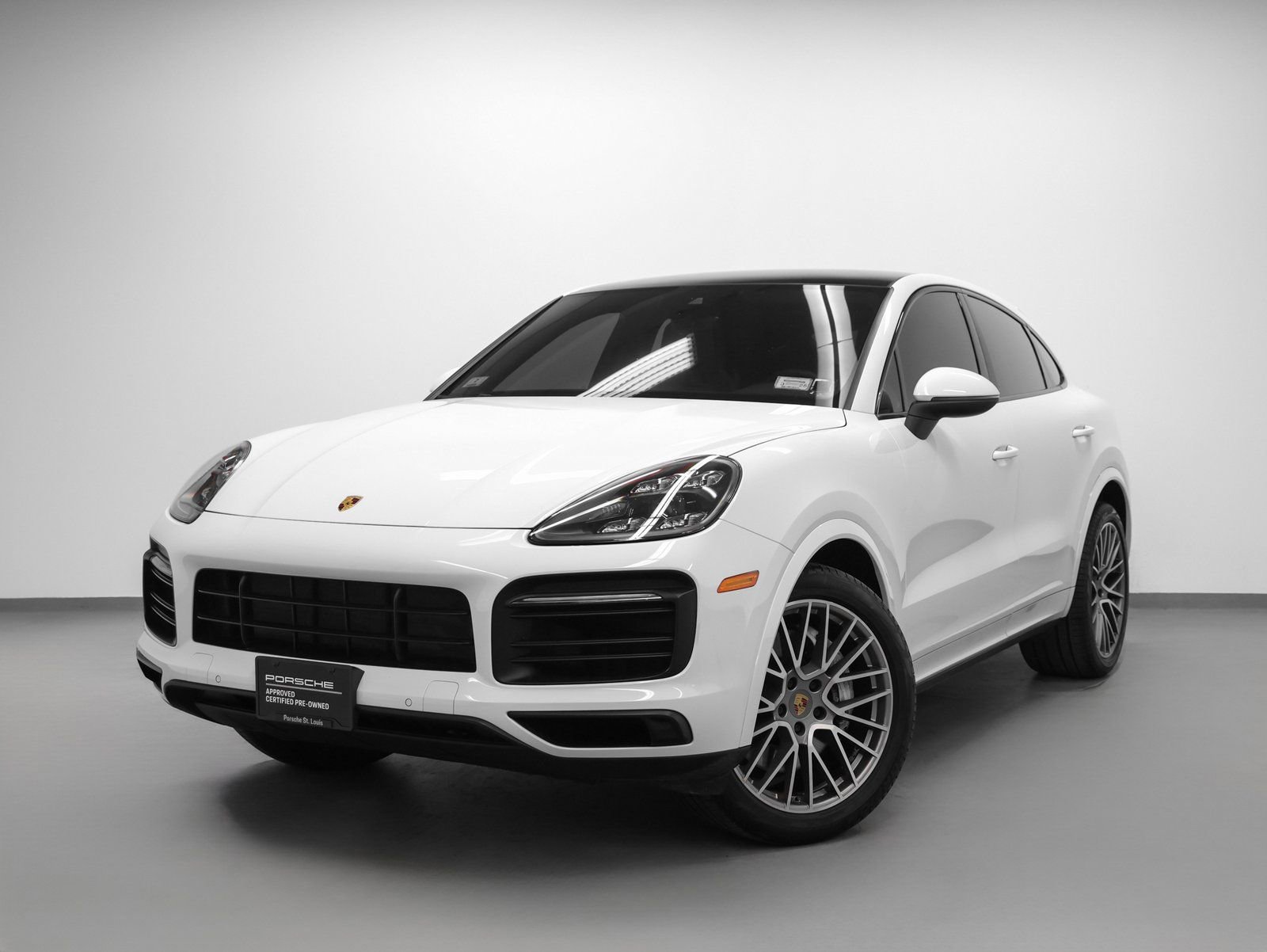 Certified 2022 Porsche Cayenne Platinum Edition image 1