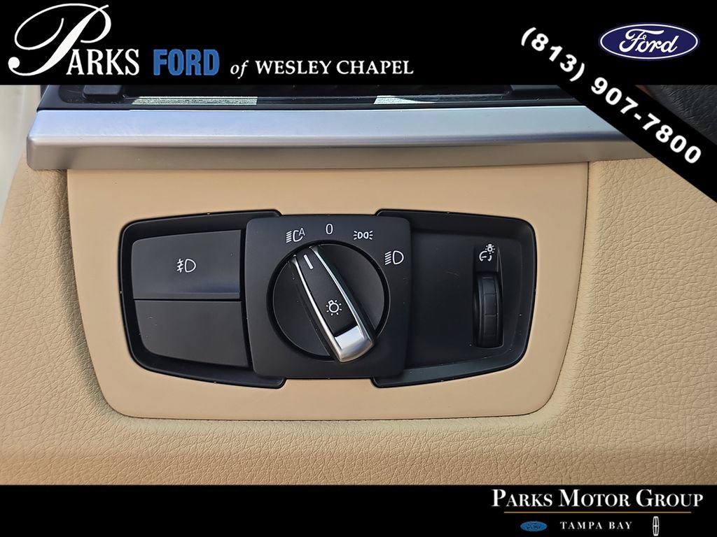Used 2015 BMW 320i Sedan RWD image 25
