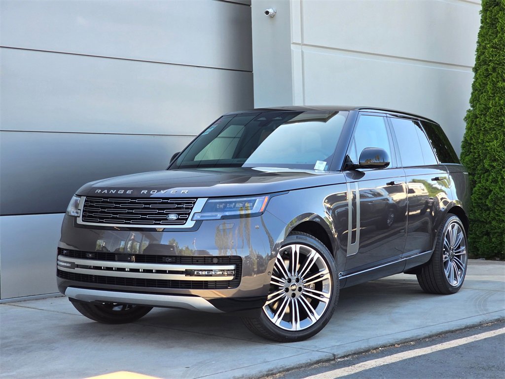 New 2025 Land Rover Range Rover SE