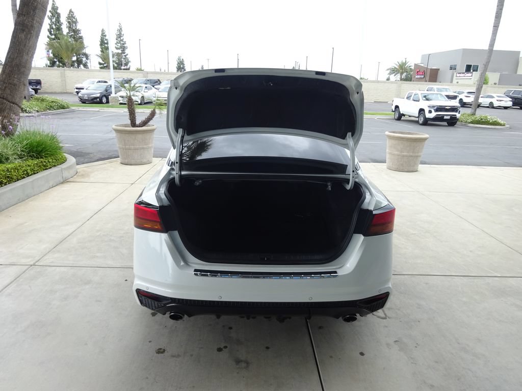 Used 2023 Nissan Altima 2.5 SR FWD image 30