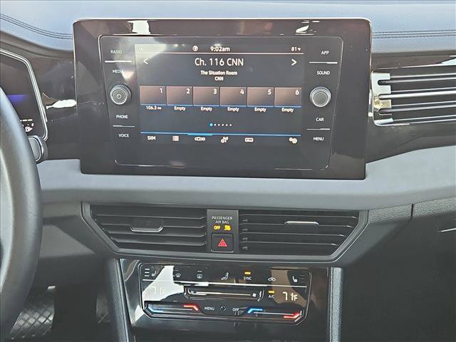 Used 2025 Volkswagen Jetta SE FWD image 9