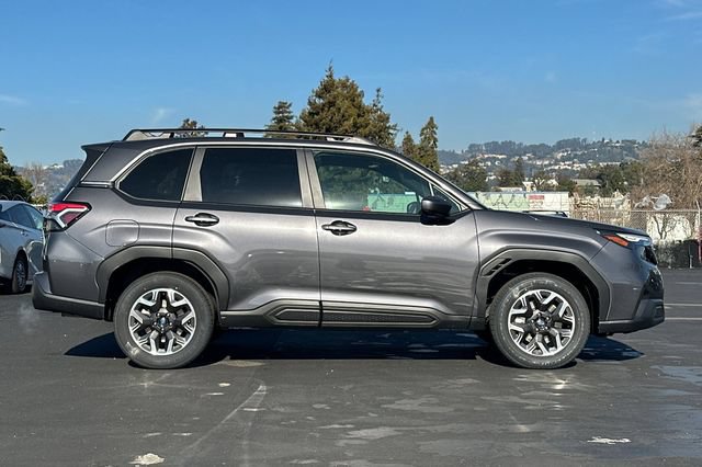 Used 2026 Subaru Forester Premium AWD/4WD image 3