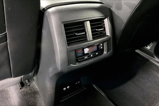 Used 2023 Volkswagen Atlas SE AWD/4WD image 11