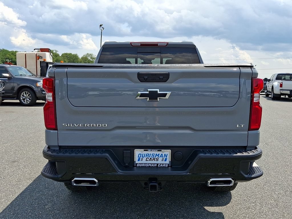 Used 2024 Chevrolet Silverado 1500 LT Trail Boss w/ LT Trail Boss Premium Package AWD/4WD image 5