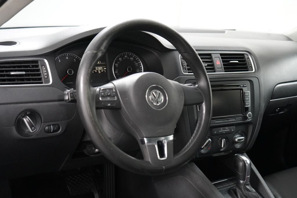 Used 2012 Volkswagen Jetta SE FWD image 13