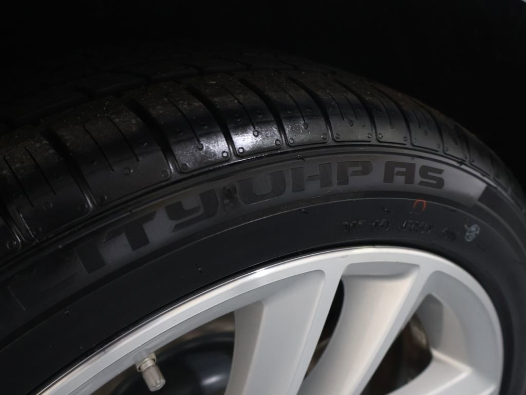 Used 2016 BMW 750i xDrive image 46