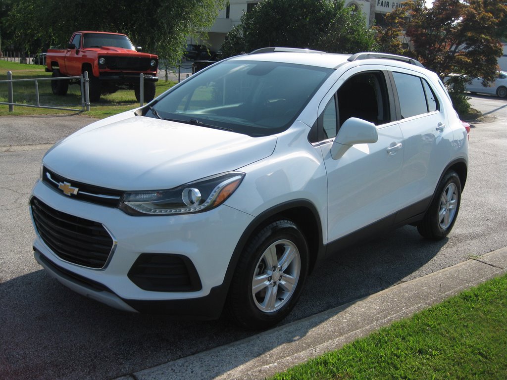 Used 2020 Chevrolet Trax LT image 8