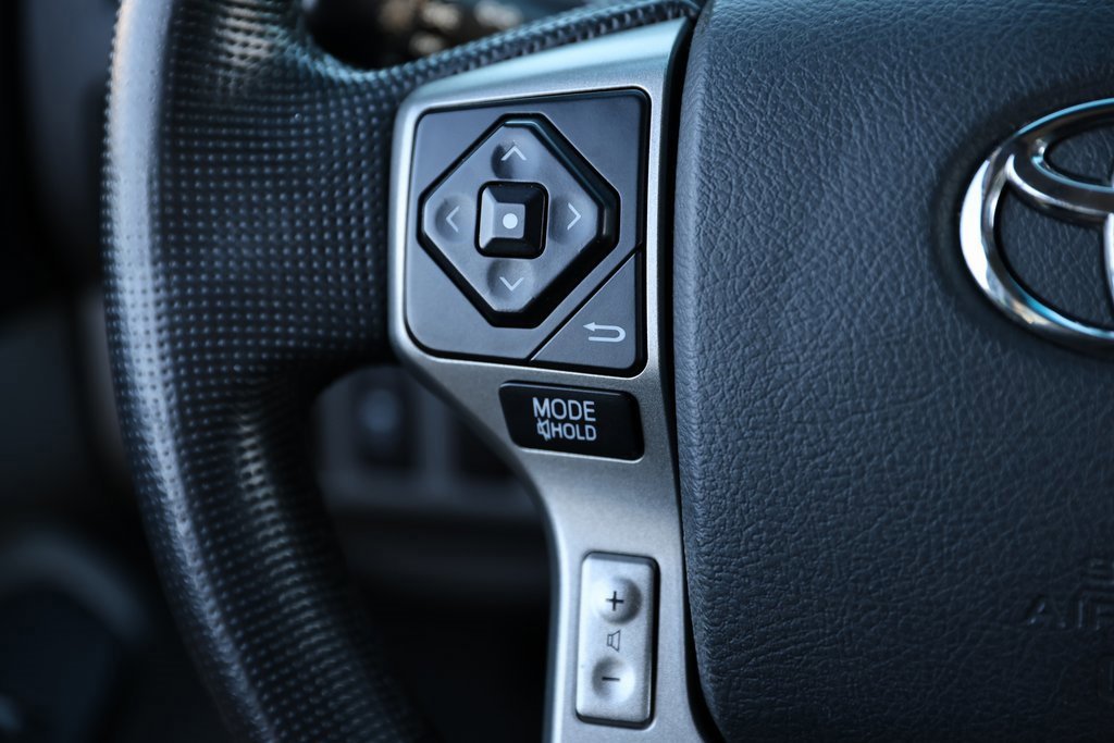 Used 2014 Toyota Tacoma PreRunner image 16