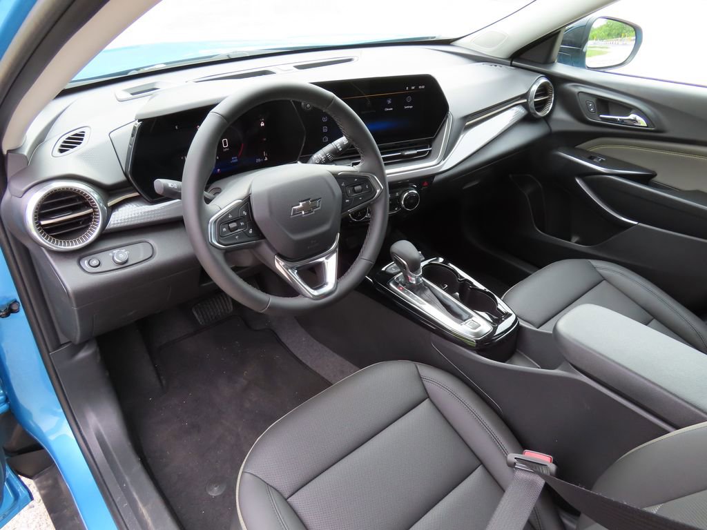 New 2026 Chevrolet Trax ACTIV w/ Driver Confidence Package FWD image 18