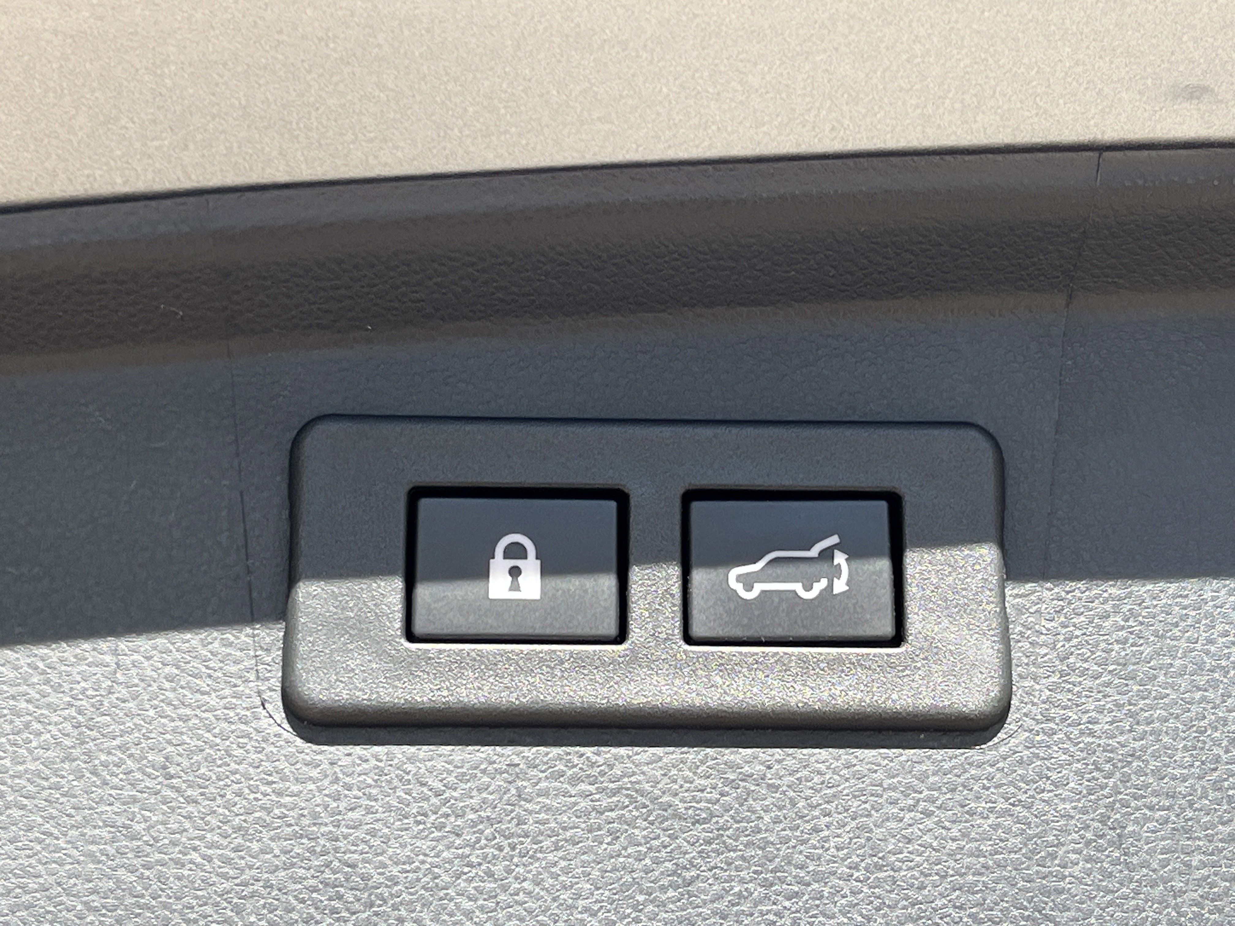 Used 2022 Subaru Outback Limited image 29