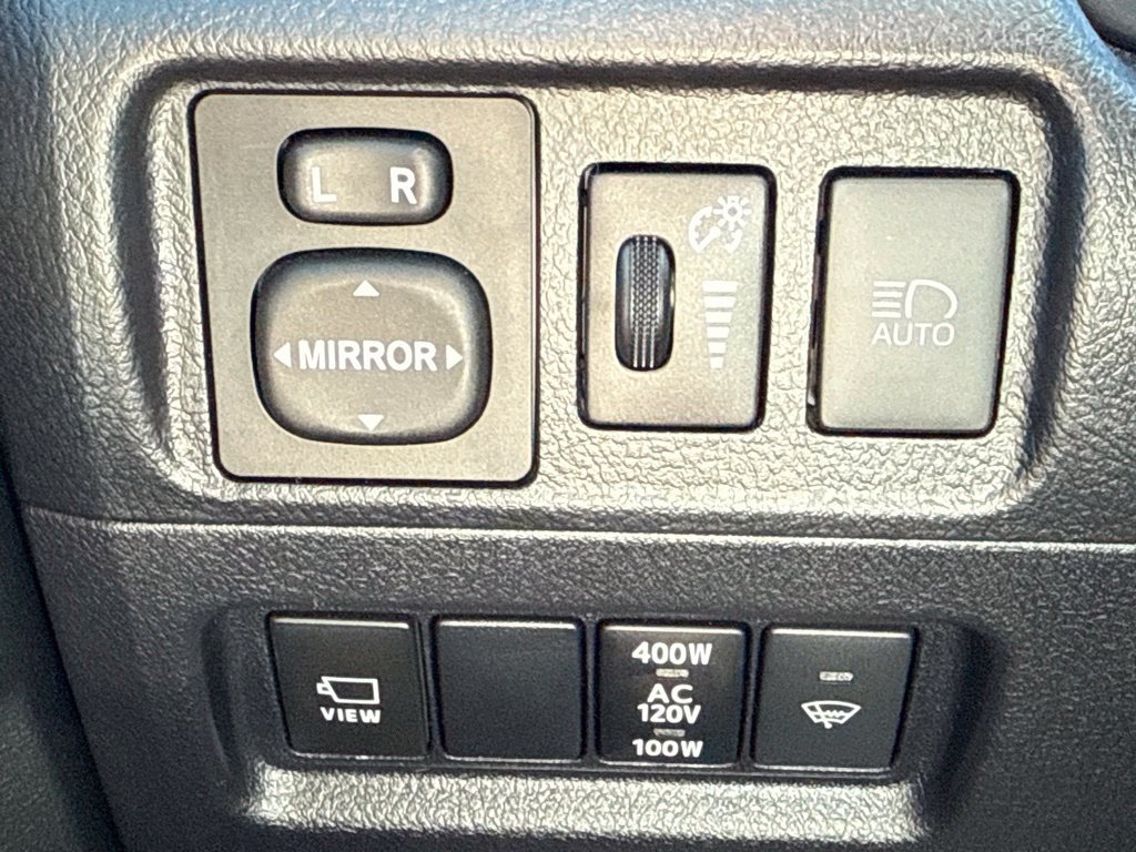 Used 2023 Toyota 4Runner Limited AWD/4WD image 38