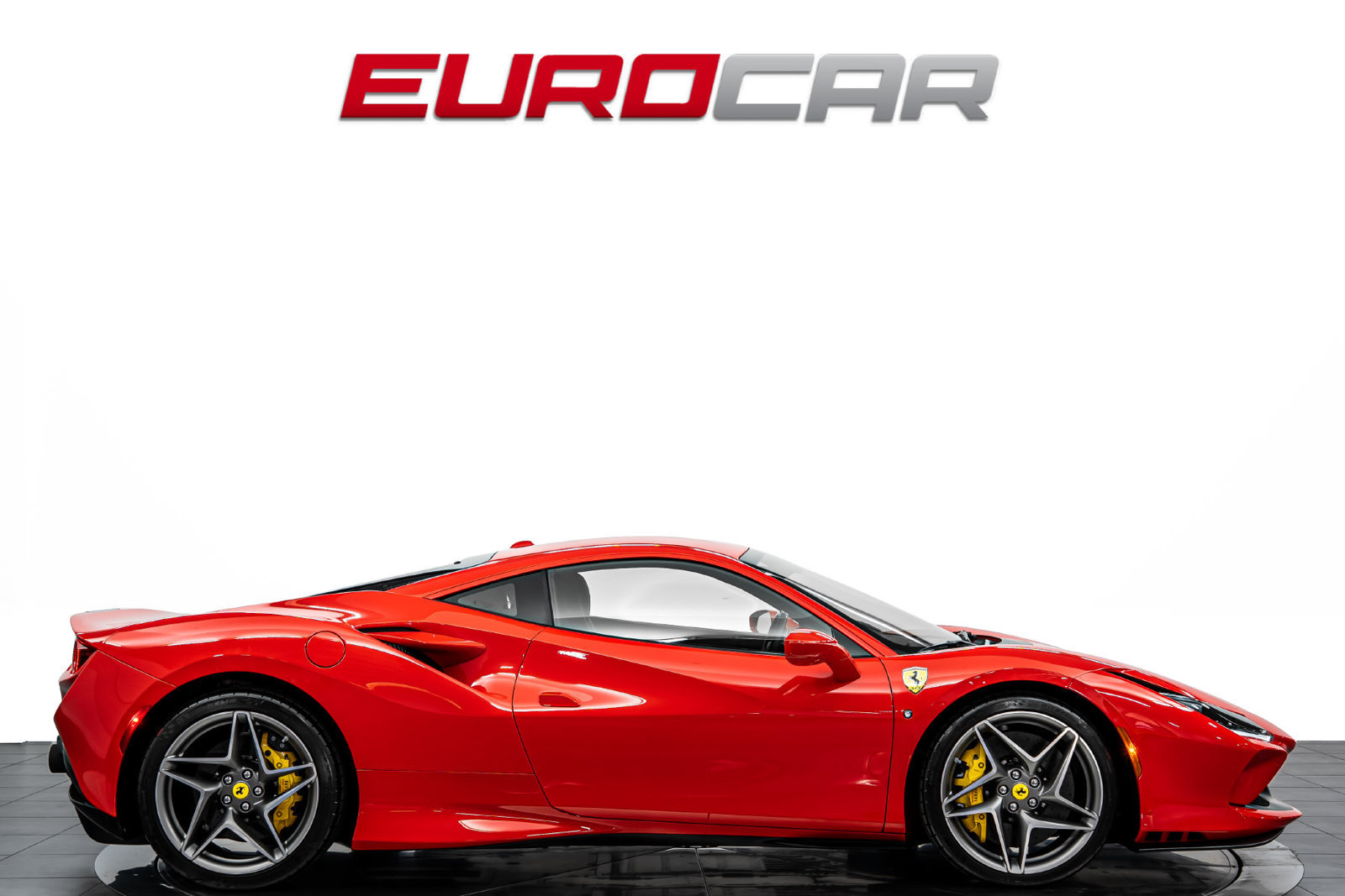 Used 2022 Ferrari F8 Tributo RWD image 6