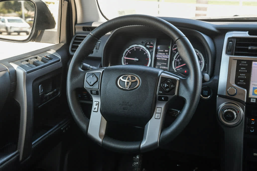 Used 2022 Toyota 4Runner Limited RWD image 12