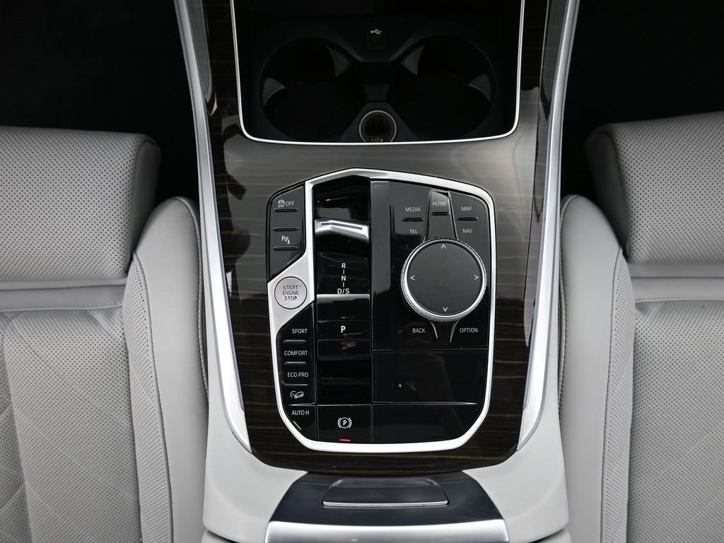 Used 2024 BMW X5 xDrive40i w/ Premium Package image 15