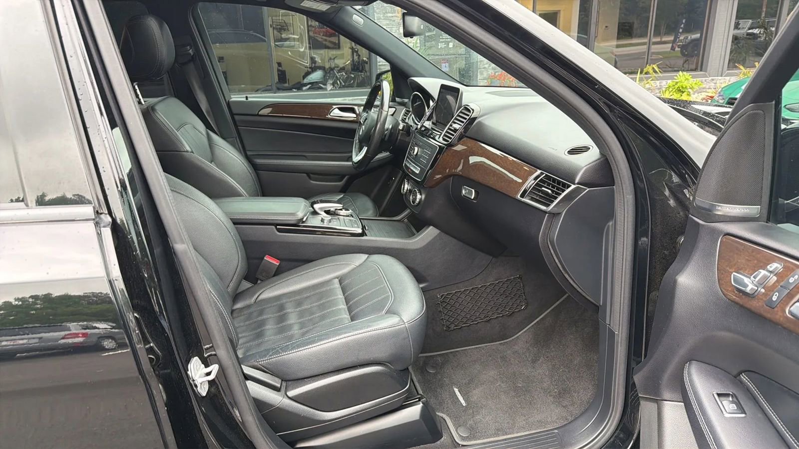 Used 2018 Mercedes-Benz GLE 350 4MATIC image 19