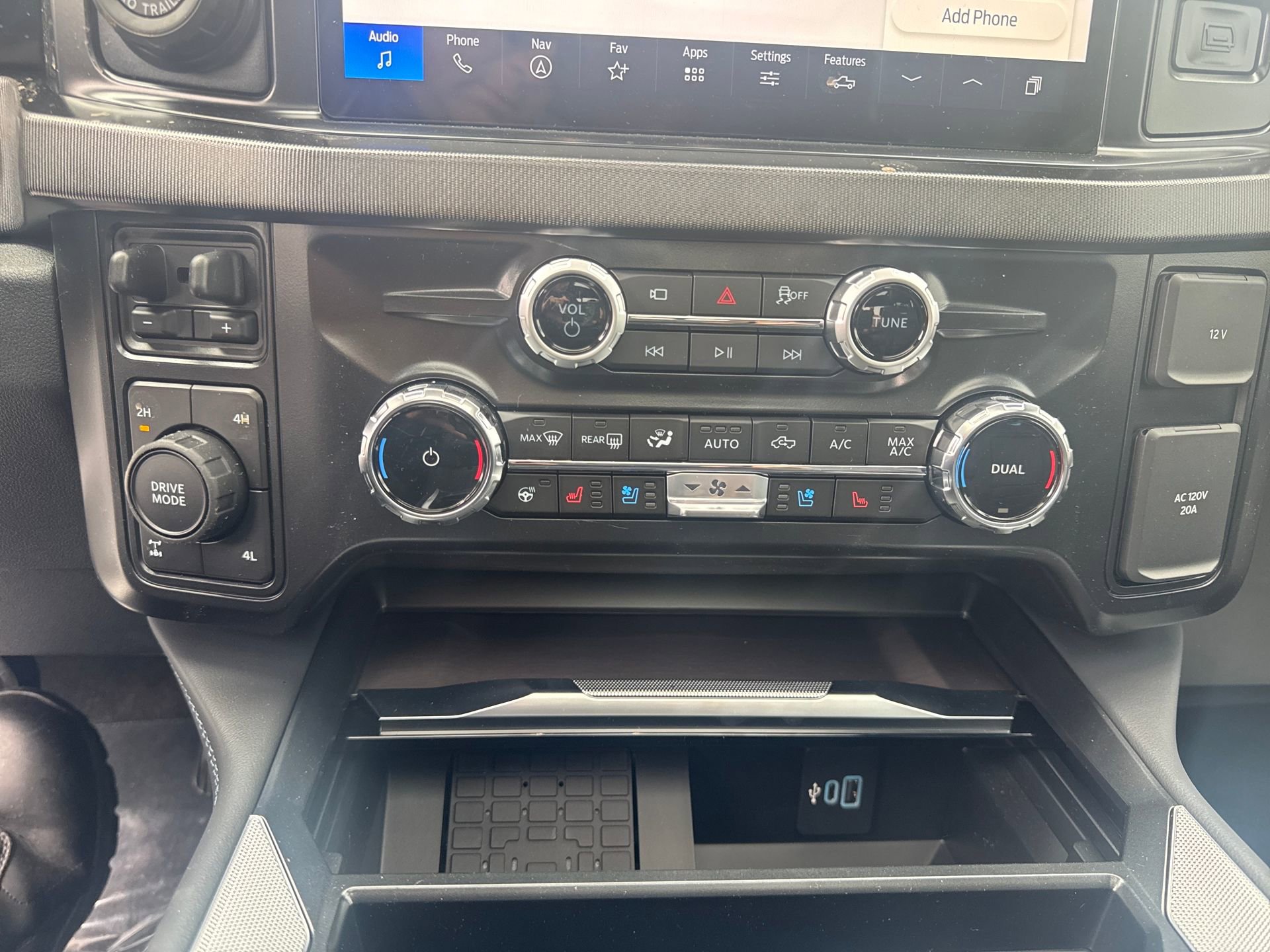 New 2026 Ford F250 Platinum image 31