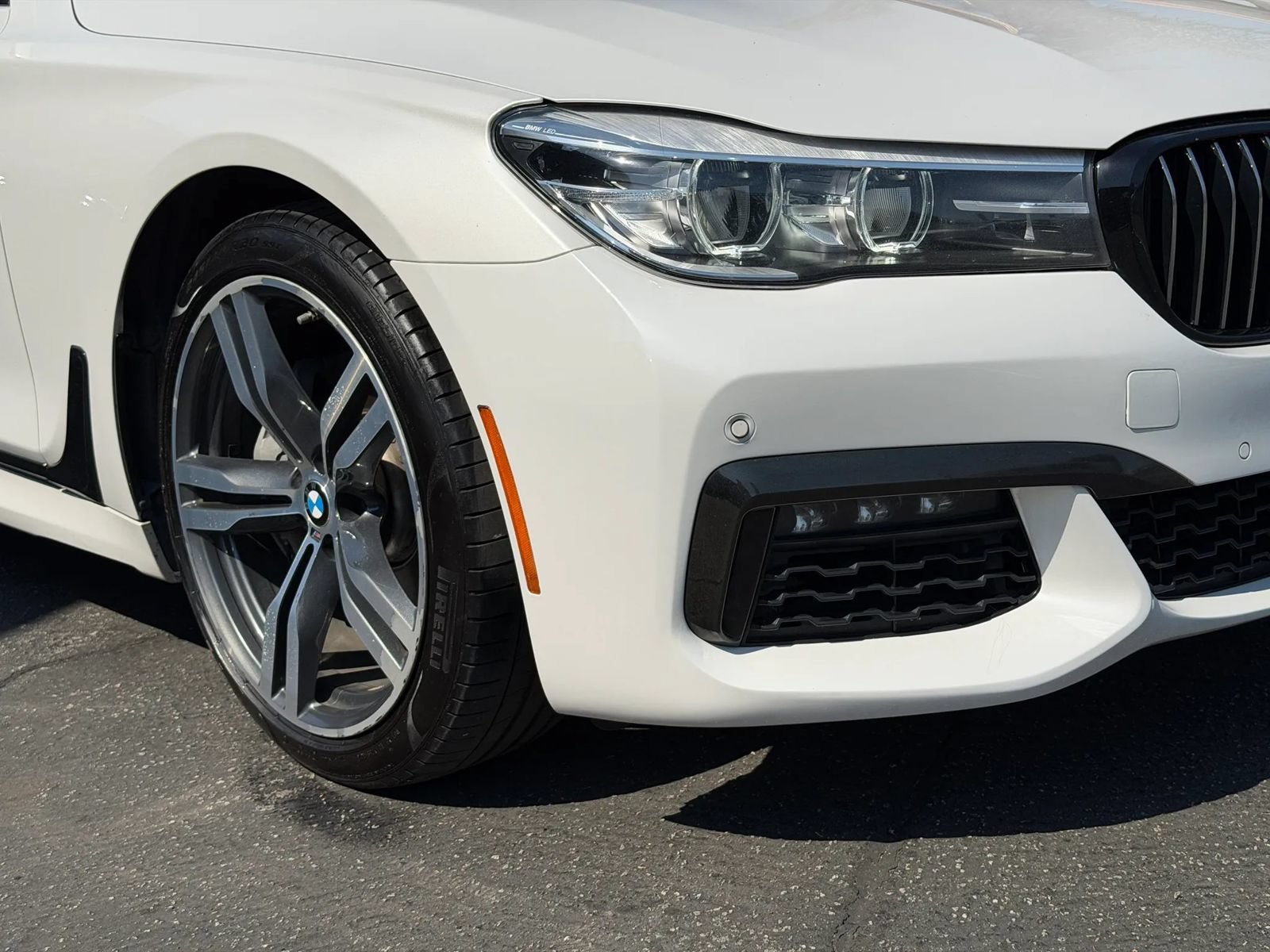 Used 2018 BMW 740i RWD image 13